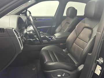 Porsche Cayenne - 7