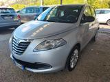 Lancia Ypsilon 1.2 69 CV Unyca - silberne Lancia Ypsilon