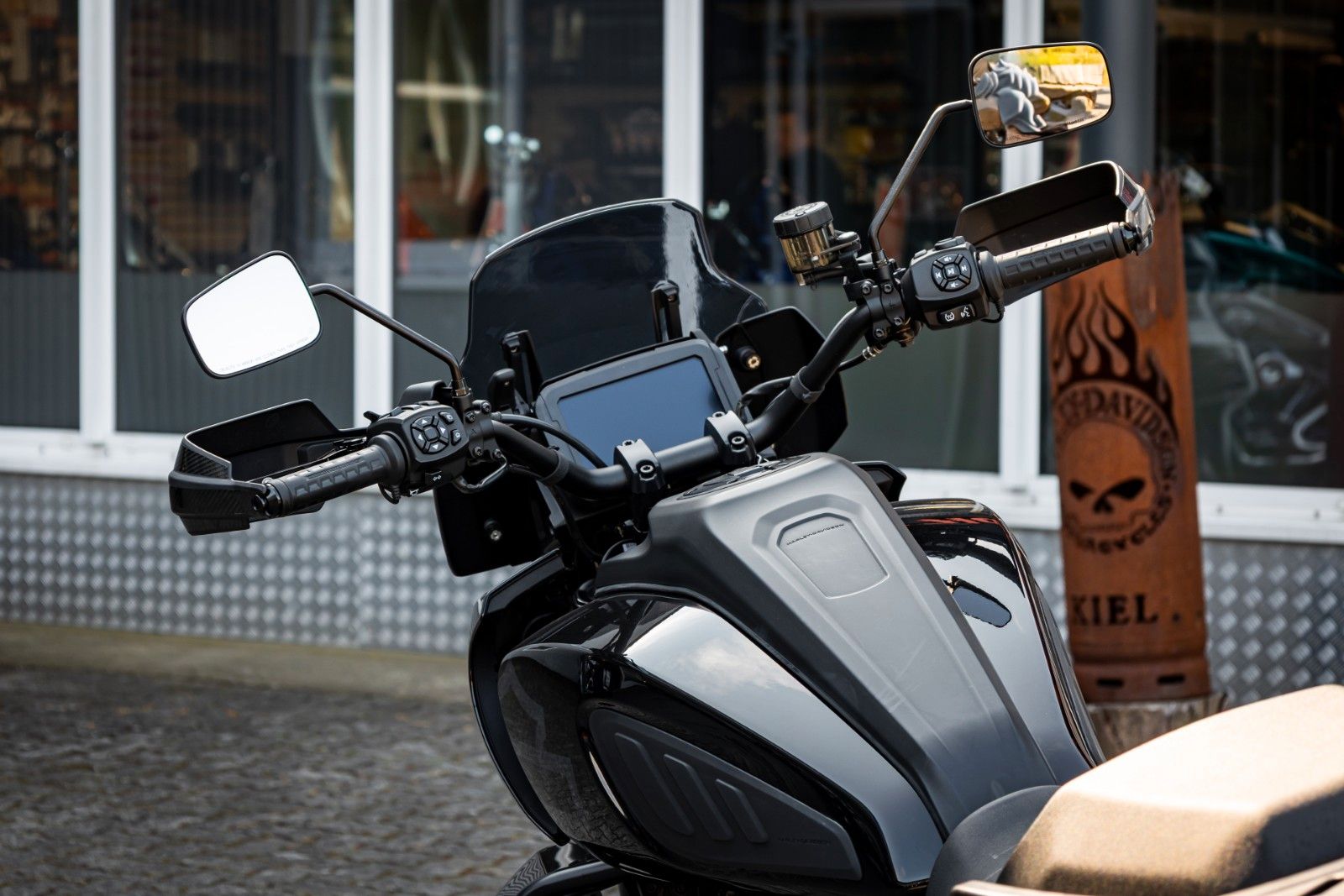 Fahrzeugabbildung Harley-Davidson RA1250S Pan America Special