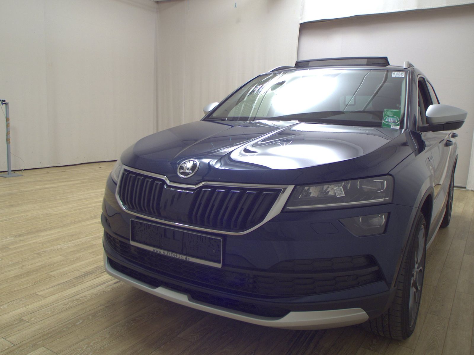 Skoda Karoq 2.0 TDI 4x4 Scout Navi LED vc Pano imagem 2
