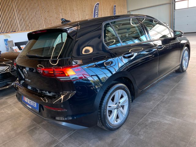 Volkswagen Golf VIII Lim. Life *FAHRSCHULAUTO*LED*AHK*ACC*