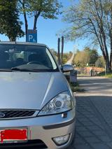 Ford Focus Zetec 16 - Ford Focus: Zetec