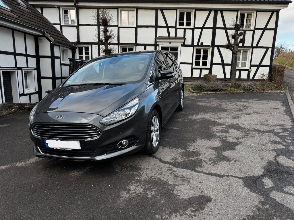 Image of Ford S-Max