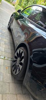 Tesla Model Y Dual Motor Long Range AWD - Tesla Gebrauchtwagen von 2024