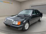 Mercedes-Benz CE 300 SHZ SSD VOLLLEDER ROLLO KLIMA 2.HD H.ZUL. - Mercedes-Benz CE 300 Gebrauchtwagen