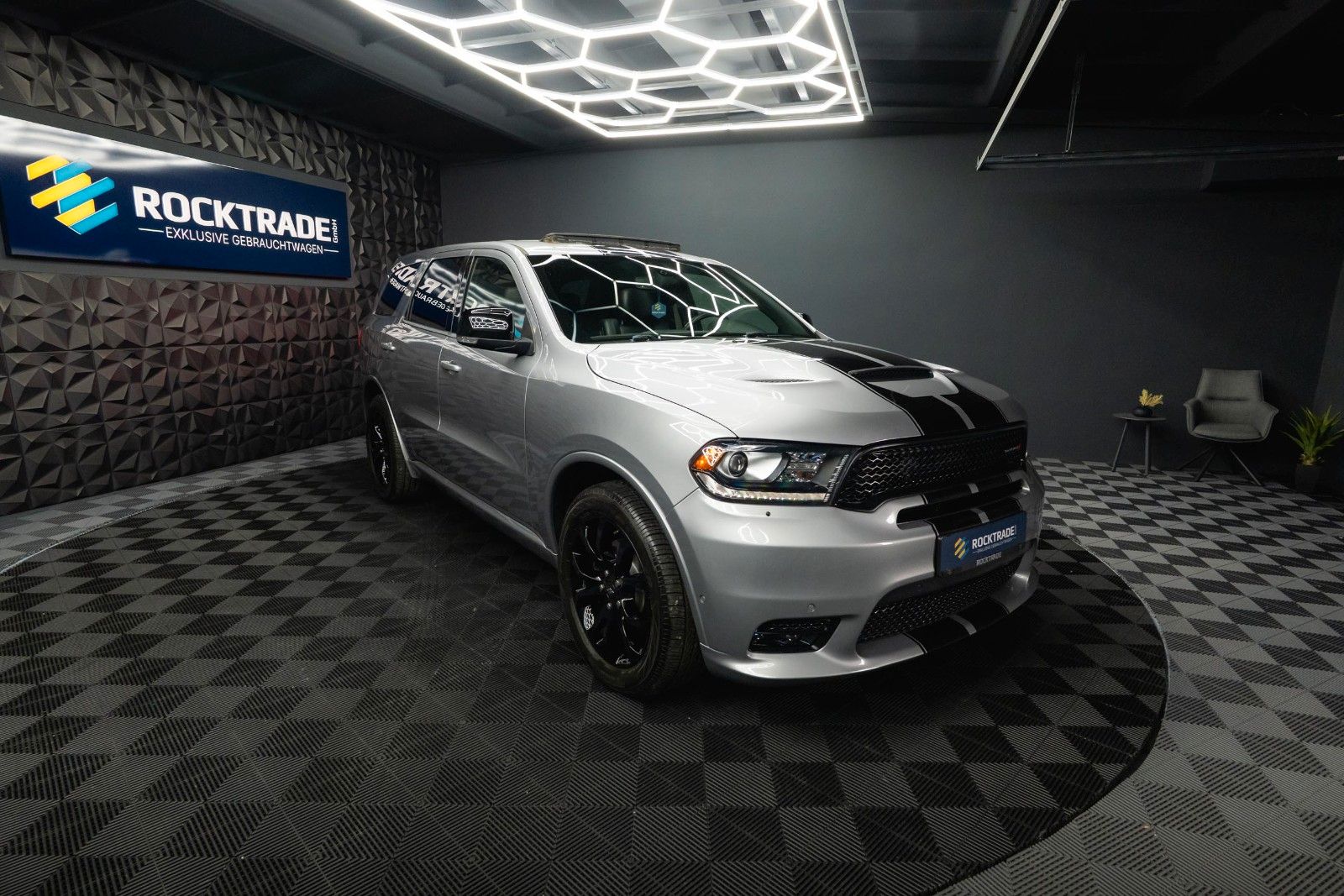 Fahrzeugabbildung Dodge Durango 5.7 V8 R/T 4x4 Night-Paket *7 Sitze*19%*