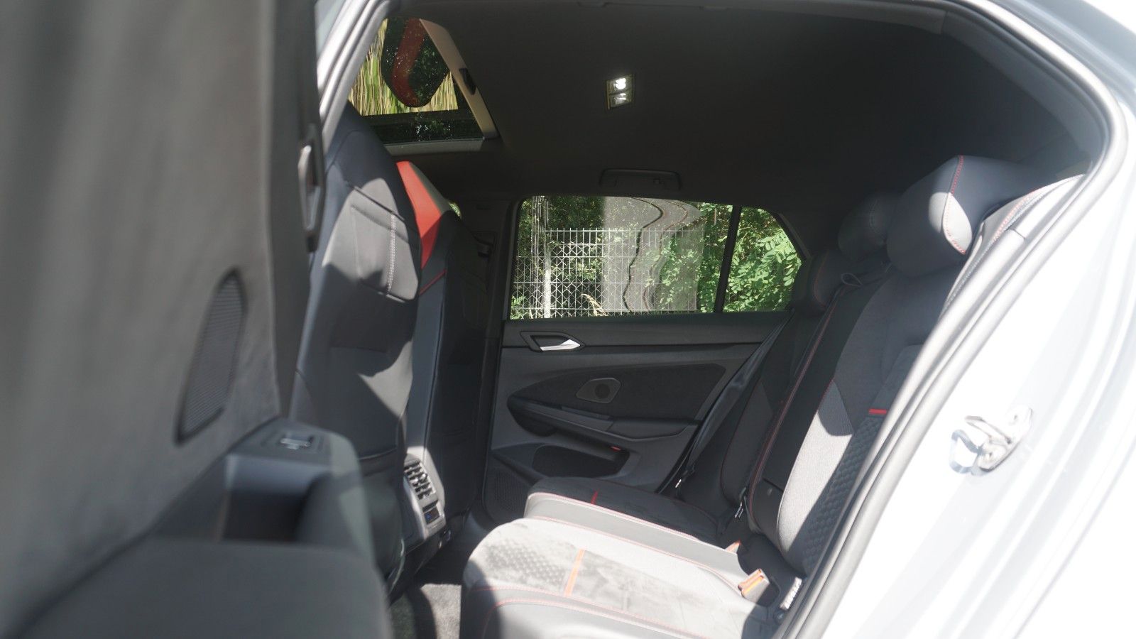Volkswagen Golf VIII GTI Clubsport ACC/HuD/Pano/H&K/Cam/TWA foto 13