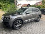 Volkswagen Touareg Elegance V6 TDI Facelift MJ24 Leder 21" - Volkswagen Touareg: Facelift