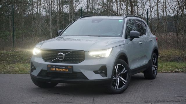 Volvo XC40 Plus Dark R-Design Cam/PilotAss/H&K/Memory