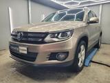 Volkswagen Tiguan Sport & Style 2.0 TDI  *1.Hand* *Xenon* - VW Tiguan Gebrauchtwagen in Münster
