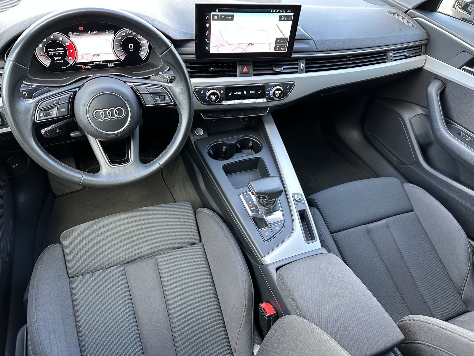 Fahrzeugabbildung Audi A4 Avant 35 TFSI Advanced NAV+LED+V-COCKPIT+17ZO