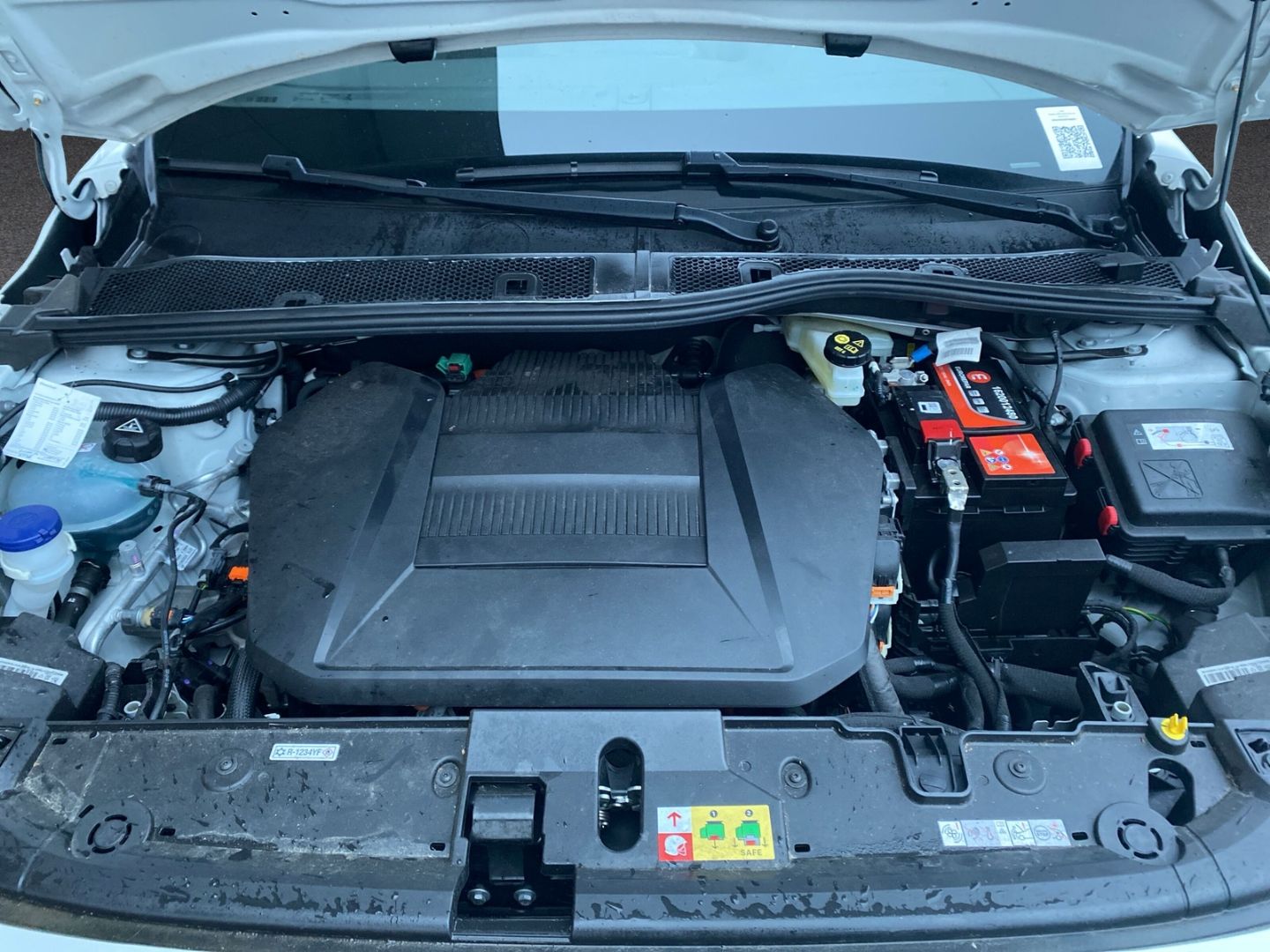 Fahrzeugabbildung Peugeot 208 e- GT Elektromotor 136 *Navi*Kamera*Sitzheiz