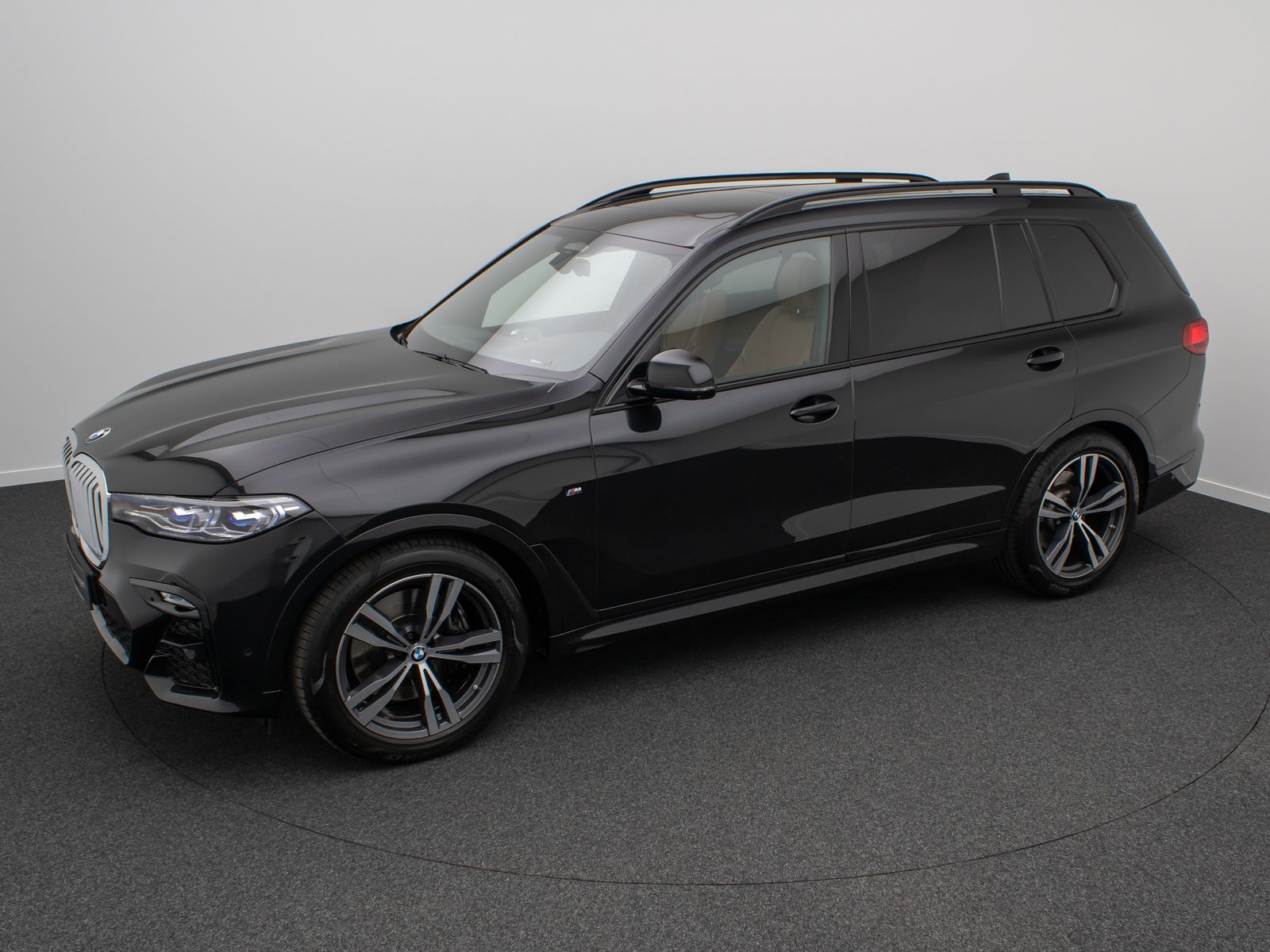 Fahrzeugabbildung BMW X7 xD40d  M Sport 360°Laser DAB Soft-Cl DisplKey
