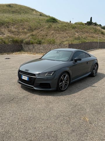 AUDI Audi TT Coupé 2.0 TFSI quattro S tronic S line