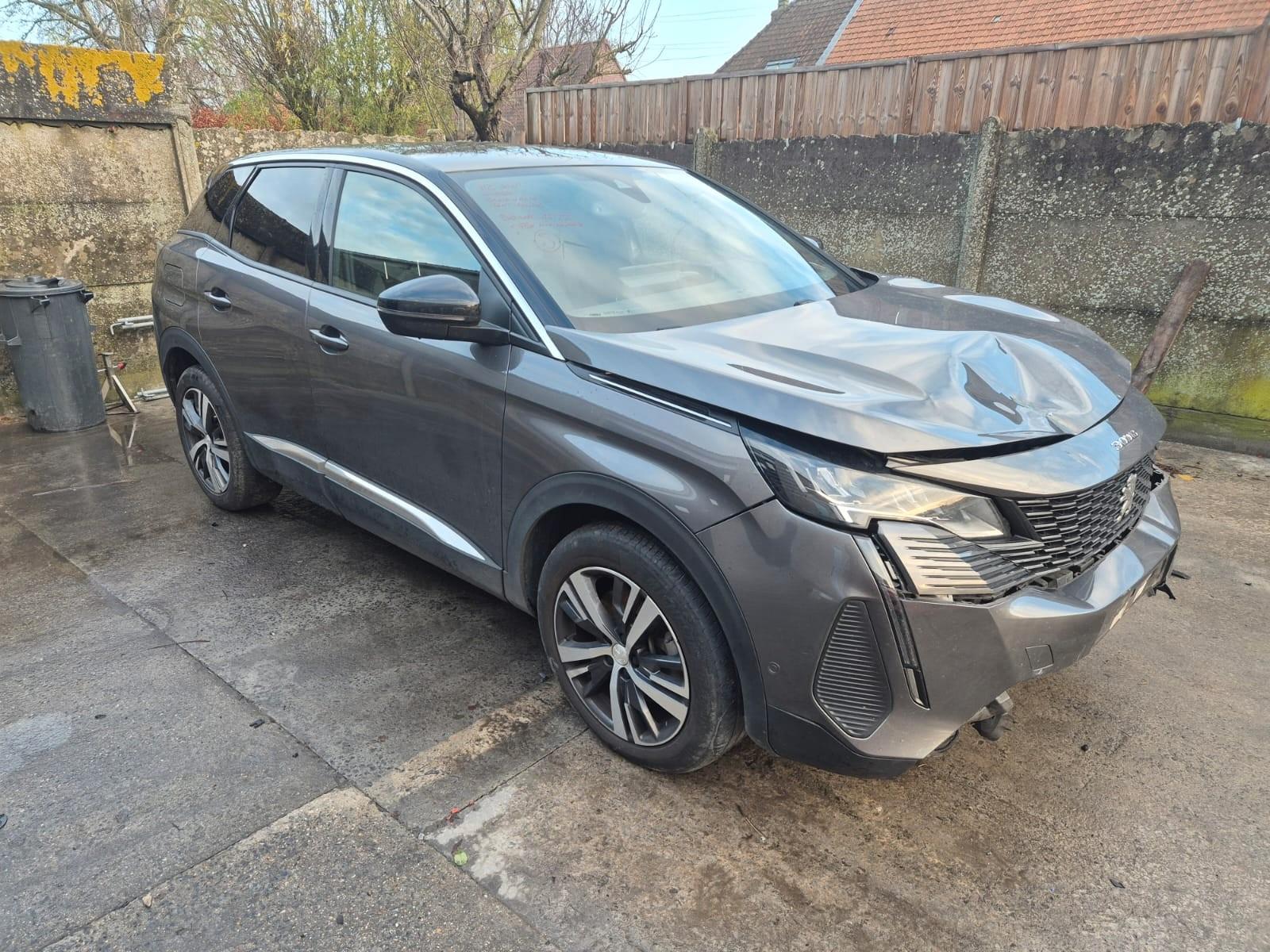 Peugeot PEUGEOT 3008 Hybrid 225 e-EAT8 Allure Pack