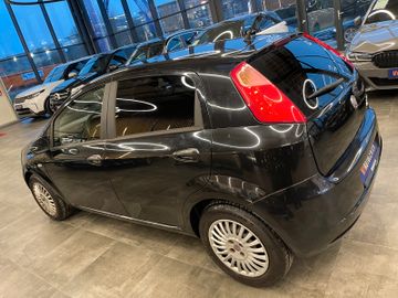 Fiat Grande Punto 1.4 16V Dynamic *RADIOSC*USB*8FACH