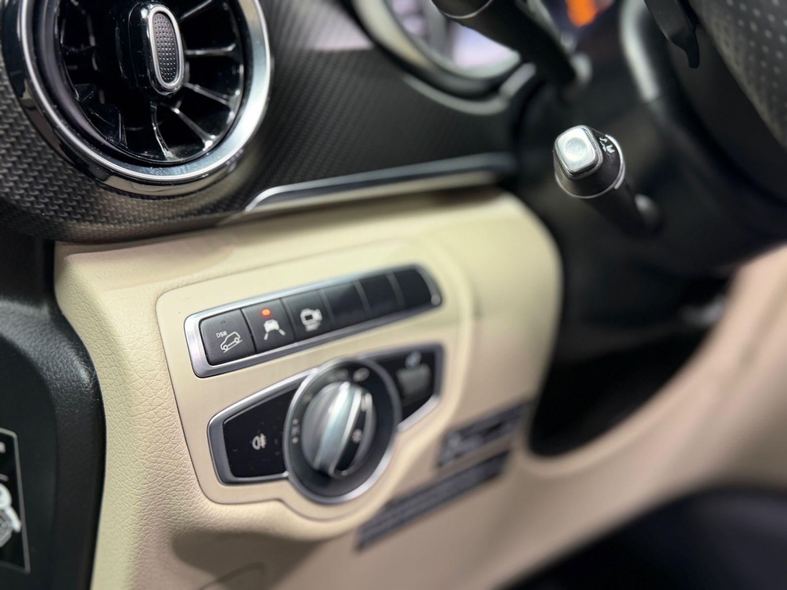 Fahrzeugabbildung Mercedes-Benz V300d 4MATIC Marco Polo|LANG|AMG|LEDER|KÜCHE|