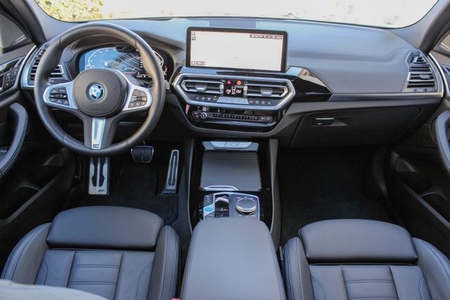 BMW iX3 IMPRESSIVE / SHADOW LINE / LASER / M-SPORT