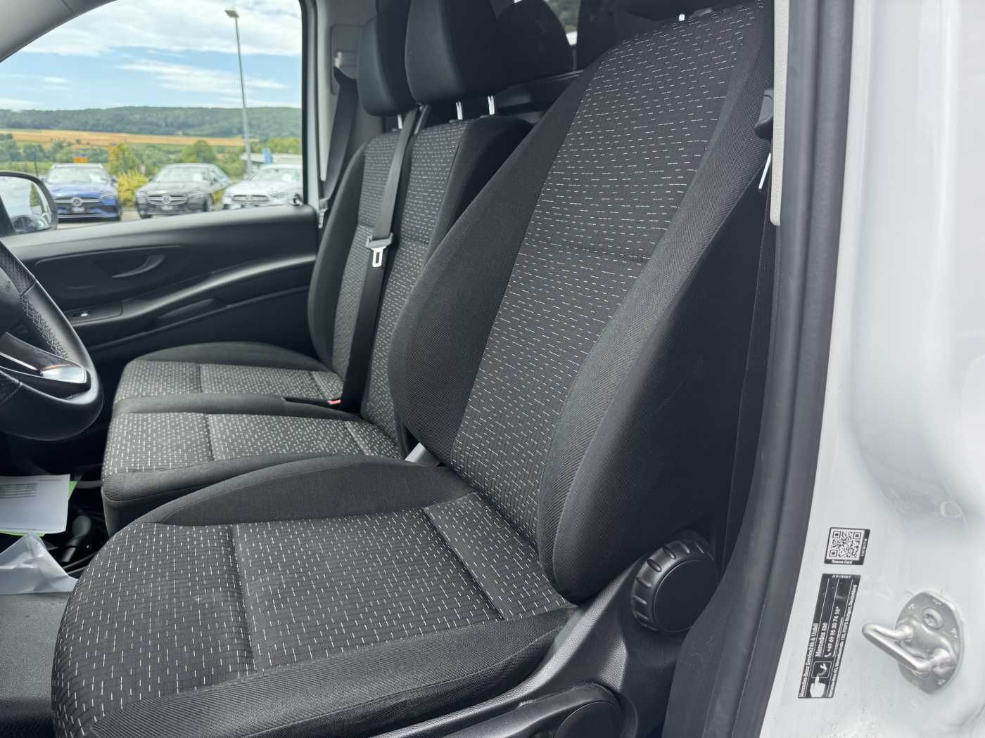 Fahrzeugabbildung Mercedes-Benz eVito 112 Klima Kamera Navi SHZ Tempomat