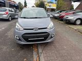 Hyundai i10 1.0 FIFA World Cup Edition Gold - Hyundai i10 Gebrauchtwagen in Aachen