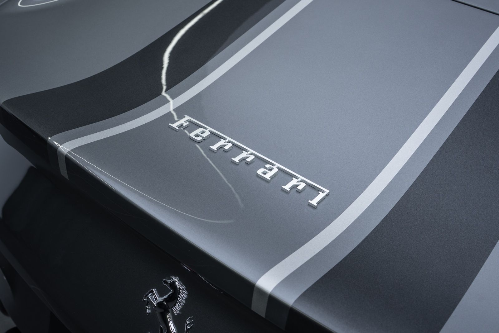 Fahrzeugabbildung Ferrari 812 GTS TAILOR MADE/CARBON/LIFT/STRIPE/TOP