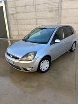 Ford Fiesta Fiesta+ 1.4 TDCi 5p. - Ford Fiesta aus 2006 mit Diesel-Antrieb