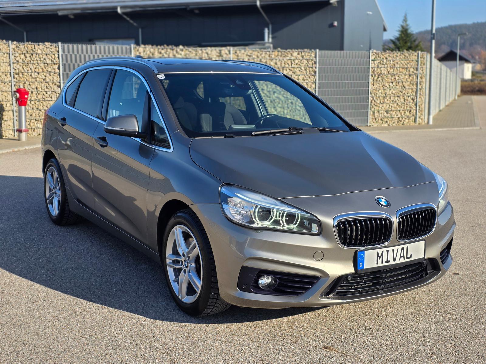 BMW 218 1.5/SportLine/Pano/LED/Service-Neu/TÜV-Neu