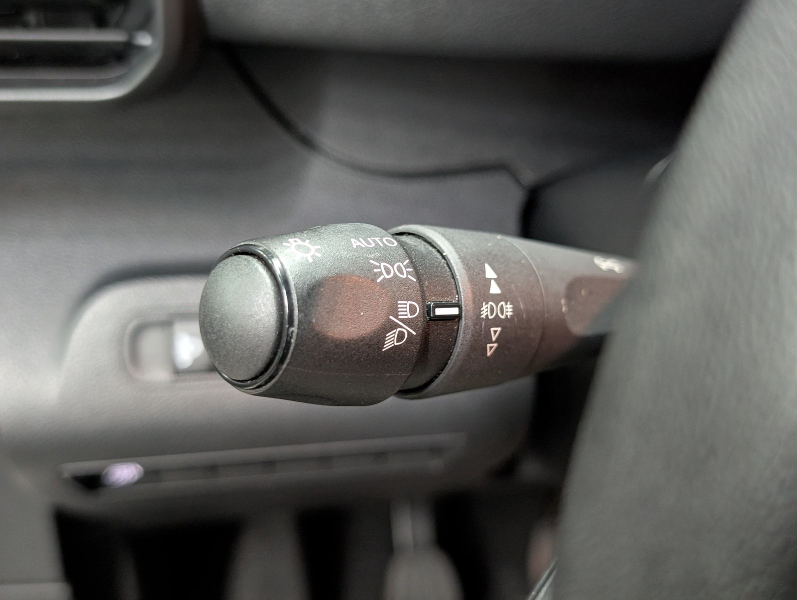 Fahrzeugabbildung Peugeot Rifter L1 Active BlueHDI TEMP PDC KLIMA BLUETOOT