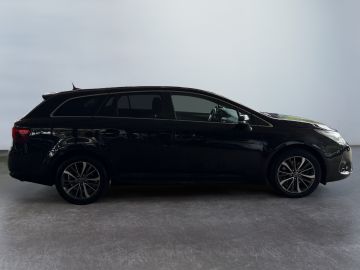 Toyota Avensis - 10