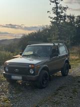 Lada LADA Urban PLUS 68TKM - Lada Gebrauchtwagen von 2017