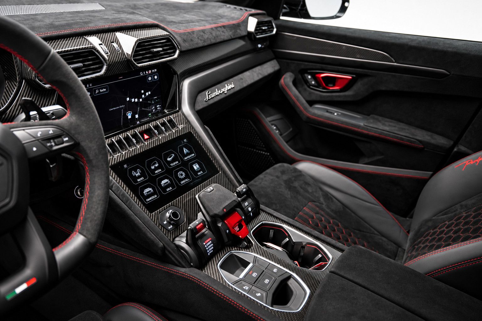 Fahrzeugabbildung Lamborghini Urus Performante *Carbon*Akrapovic*Alcantara*B&O