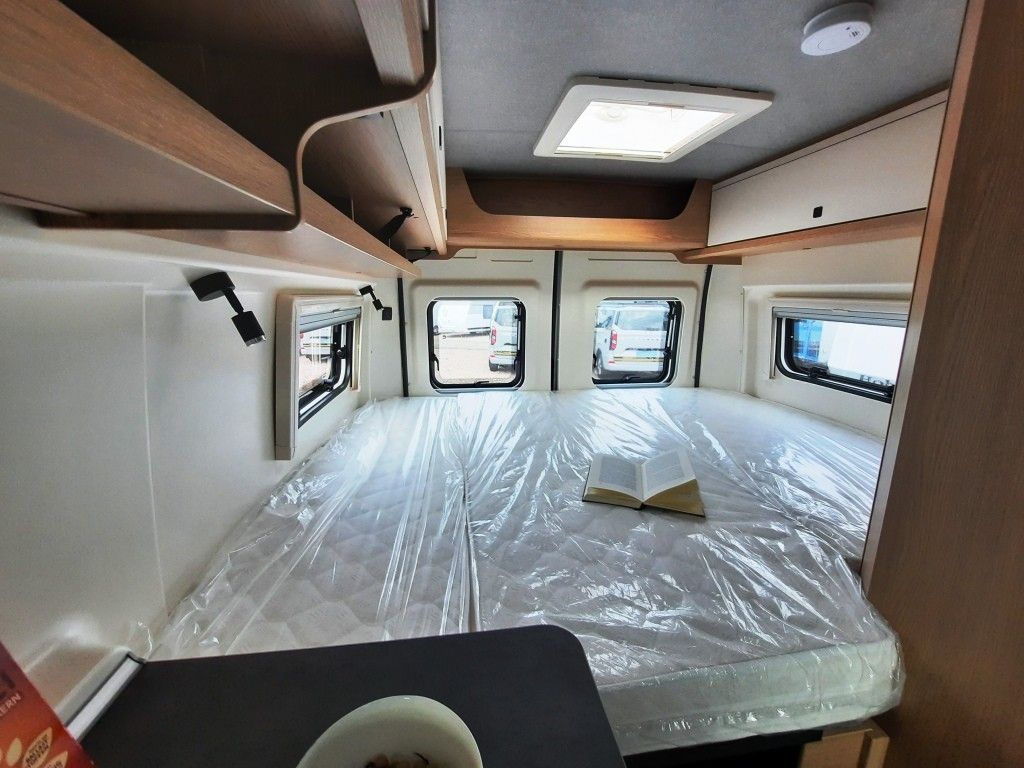 Fahrzeug Übersicht 11 Fahrzeugabbildung Hobby ONTOUR Van 600 FT Tageszulassung 11.045€ sparen