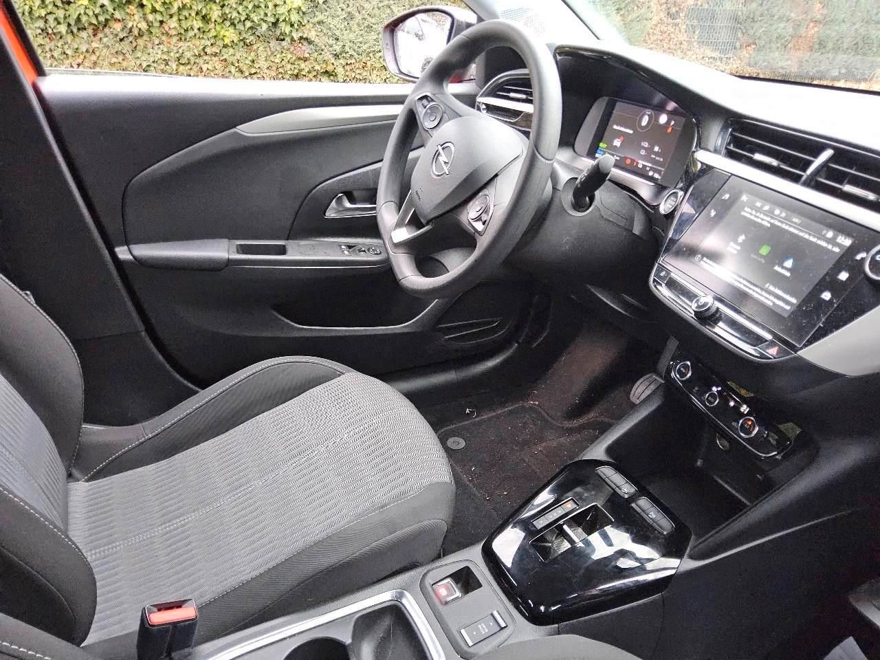 Fahrzeugabbildung Opel Corsa-e F EDITION 7KW NAVI/VIRT/TEMP/DAB/WÄRMEP.