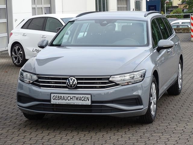 Passat Variant 1.5 TSI Conceptline / Navi