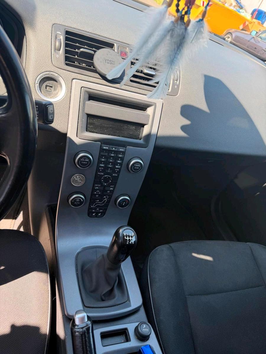 Volvo V50 2011 — photo 14