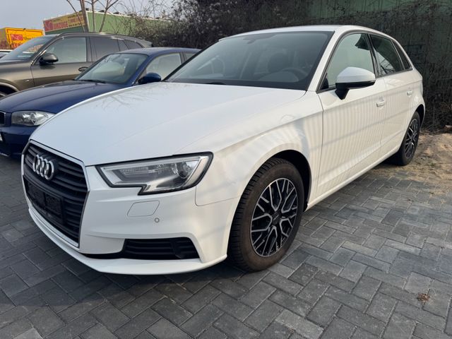 Audi A3 Sportback 35 TDI Xenon PDC 1.Hand