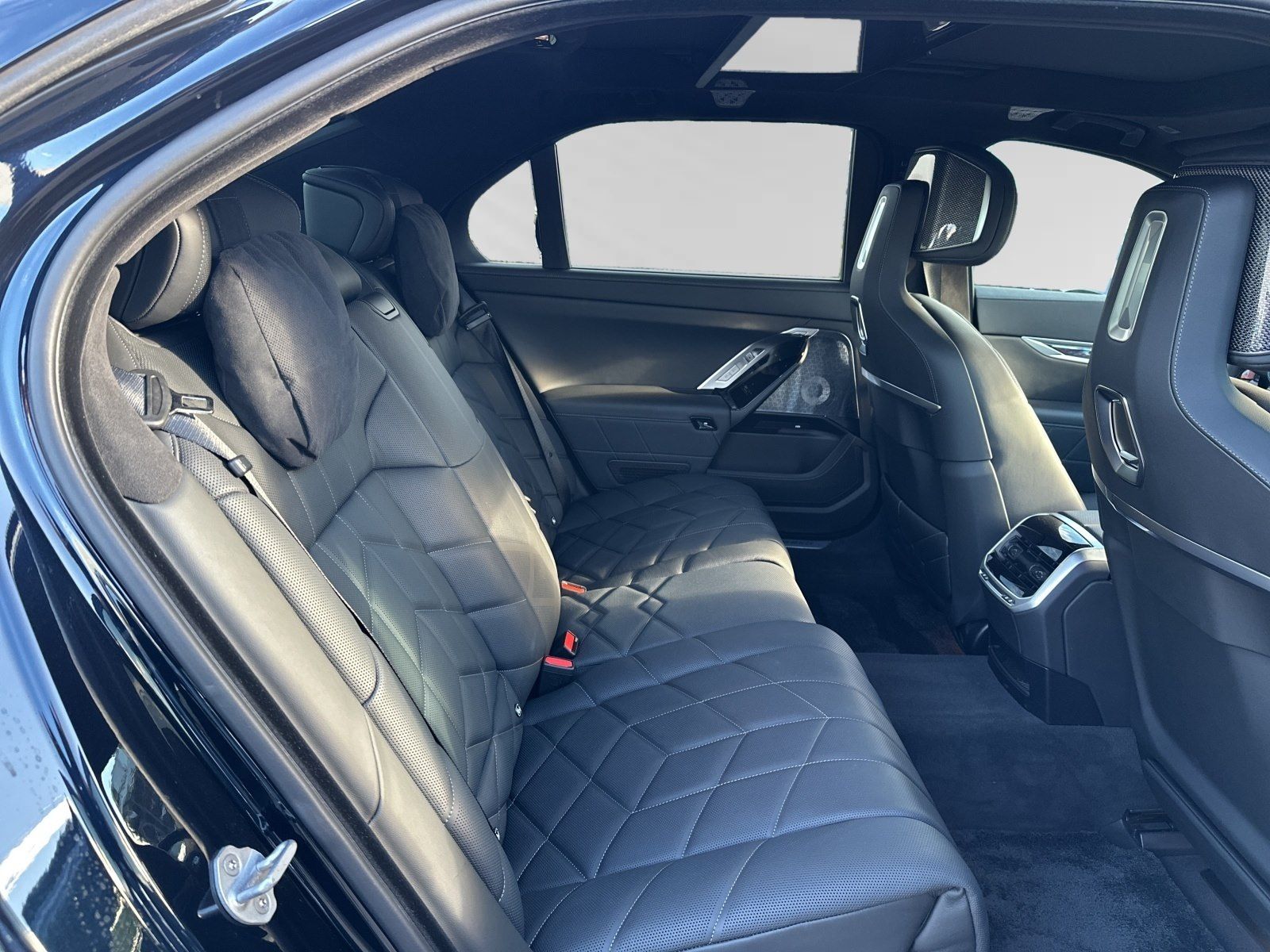 BMW M760 - Bild 15