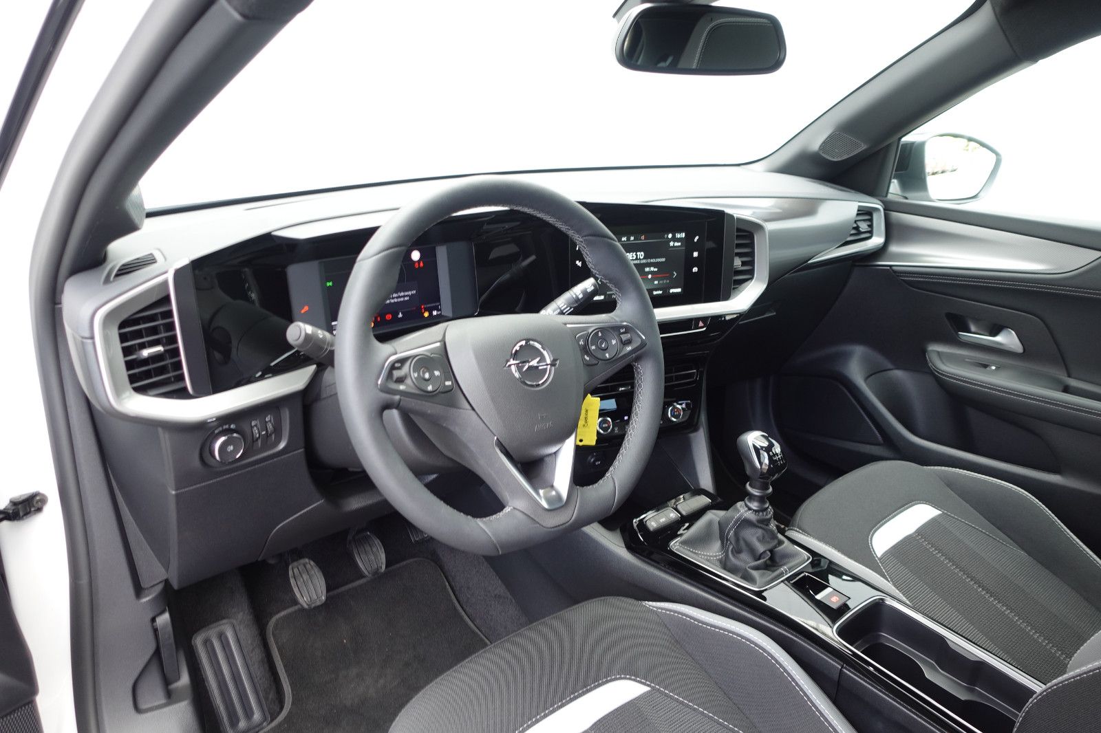 Fahrzeugabbildung Opel Mokka GS 1.2T,Sitzhzg,Kamera,Allwetter,LED,DAB+