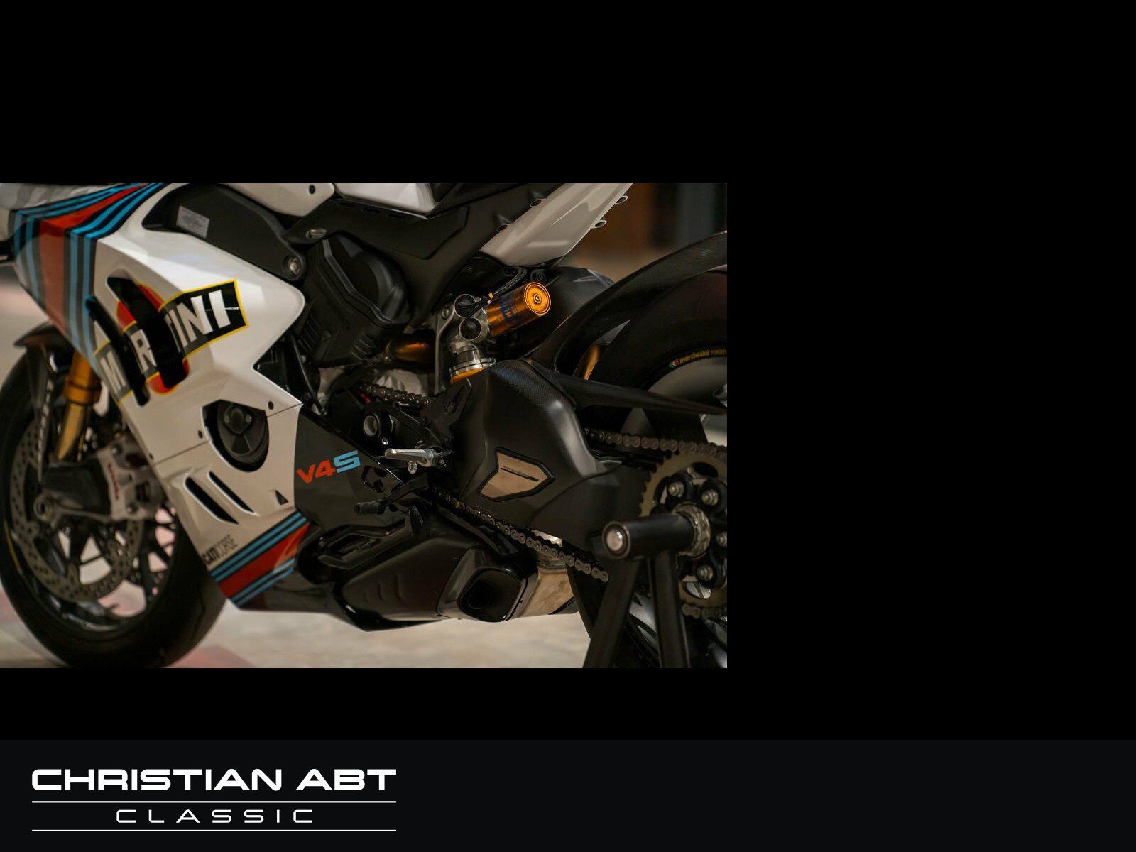 Fahrzeugabbildung Ducati Ducati VS4 Panigale *Unica Martini 1of1*