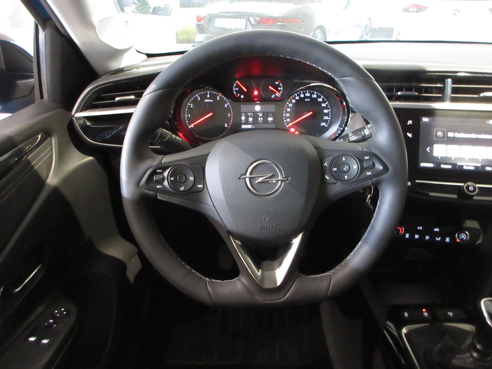 Fahrzeugabbildung Opel Corsa 1.2 T Elegance LED/NAVI/PDC/ALU/TEMPO