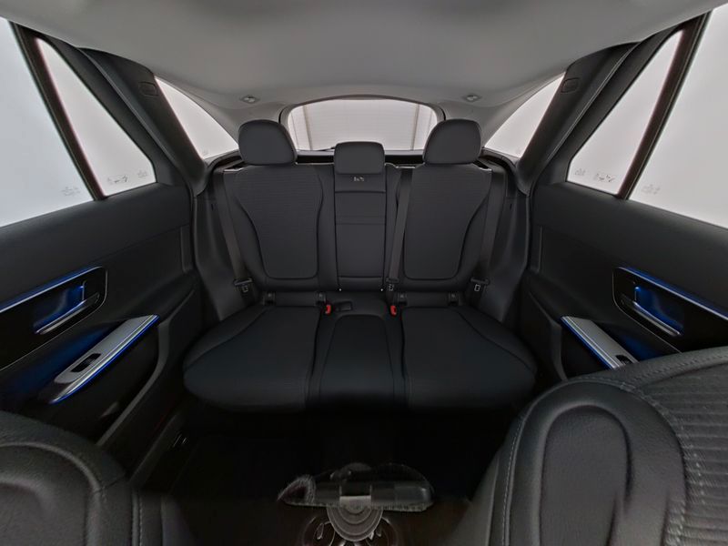 Fahrzeugabbildung Mercedes-Benz GLC 200 4M Avantg. Distronic+ AHK 360° HUD SHZ