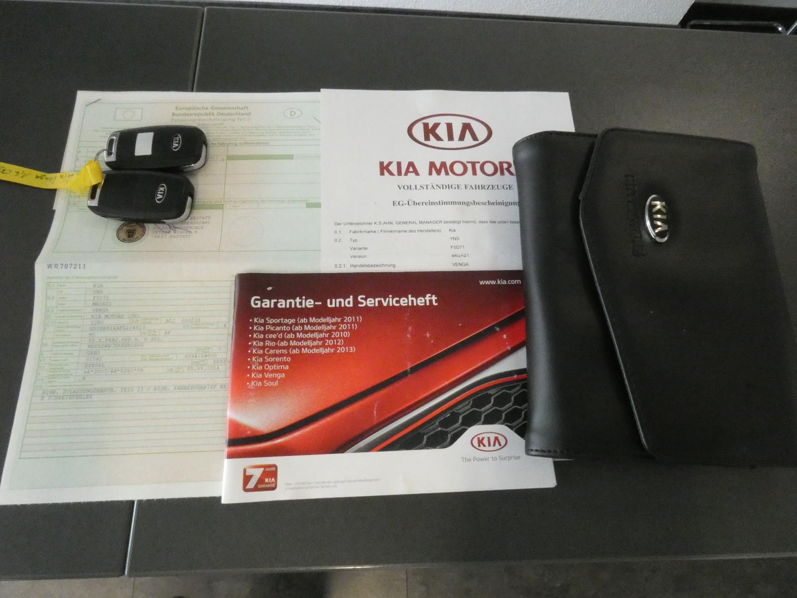 Kia Venga 2015 — photo 17