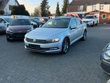 Volkswagen Passat Lim. Comfortline BMT/Start-Stopp*2*HAND* - VW Passat Gebrauchtwagen in Düsseldorf