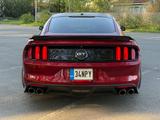 Ford Mustang 5.0 Ti-VCT V8 GT Auto GT 6Spd - Ford Mustang: V6