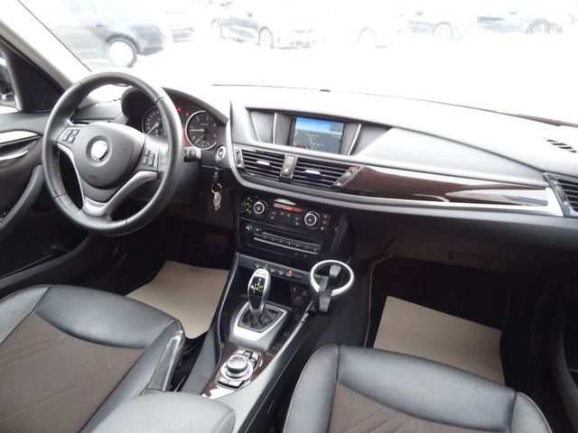 Fahrzeugabbildung BMW X1 20d xDrive/2.Hd/Xenon/Kamera/Navi/