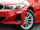 BMW 318d Touring (ab 2022) - BMW 318: Rot