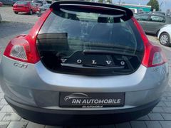 Fahrzeugabbildung Volvo C30 2.0 D Momentum Schiebedach*Parksensor*Sitzhe