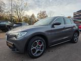 Alfa Romeo Stelvio 2.2 JTDM Super Q4  D.N.A.-Fahrdynamik - Alfa Romeo Stelvio mit Anhängerkupplung