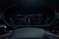 Urus 4.0 V8 PHEV SE 2025 GREY/BLACK RED