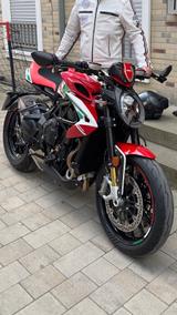 MV Agusta Dragster 800RC Lim.Edition + RacingKit 147PS - MV AGUSTA DRAGSTER 800